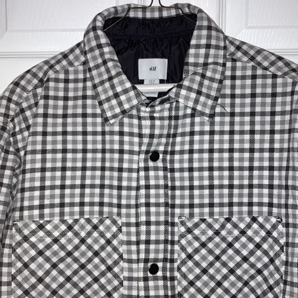 H&M Heavy Flannel - Picture 2 of 4